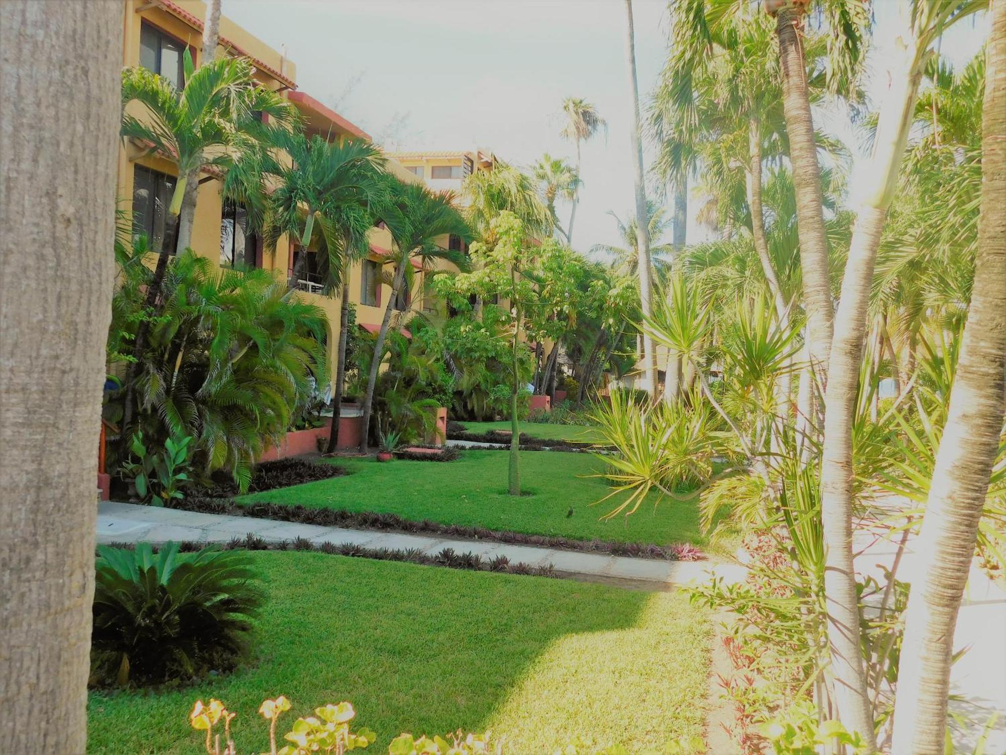 Nautibeach Beach Front Condos In North Beach Isla Mujeres Zewnętrze zdjęcie